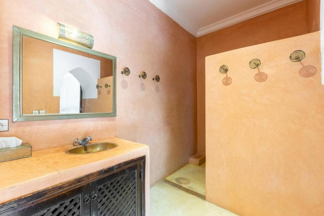Riad Les Epices Marrakesh Bagian luar foto